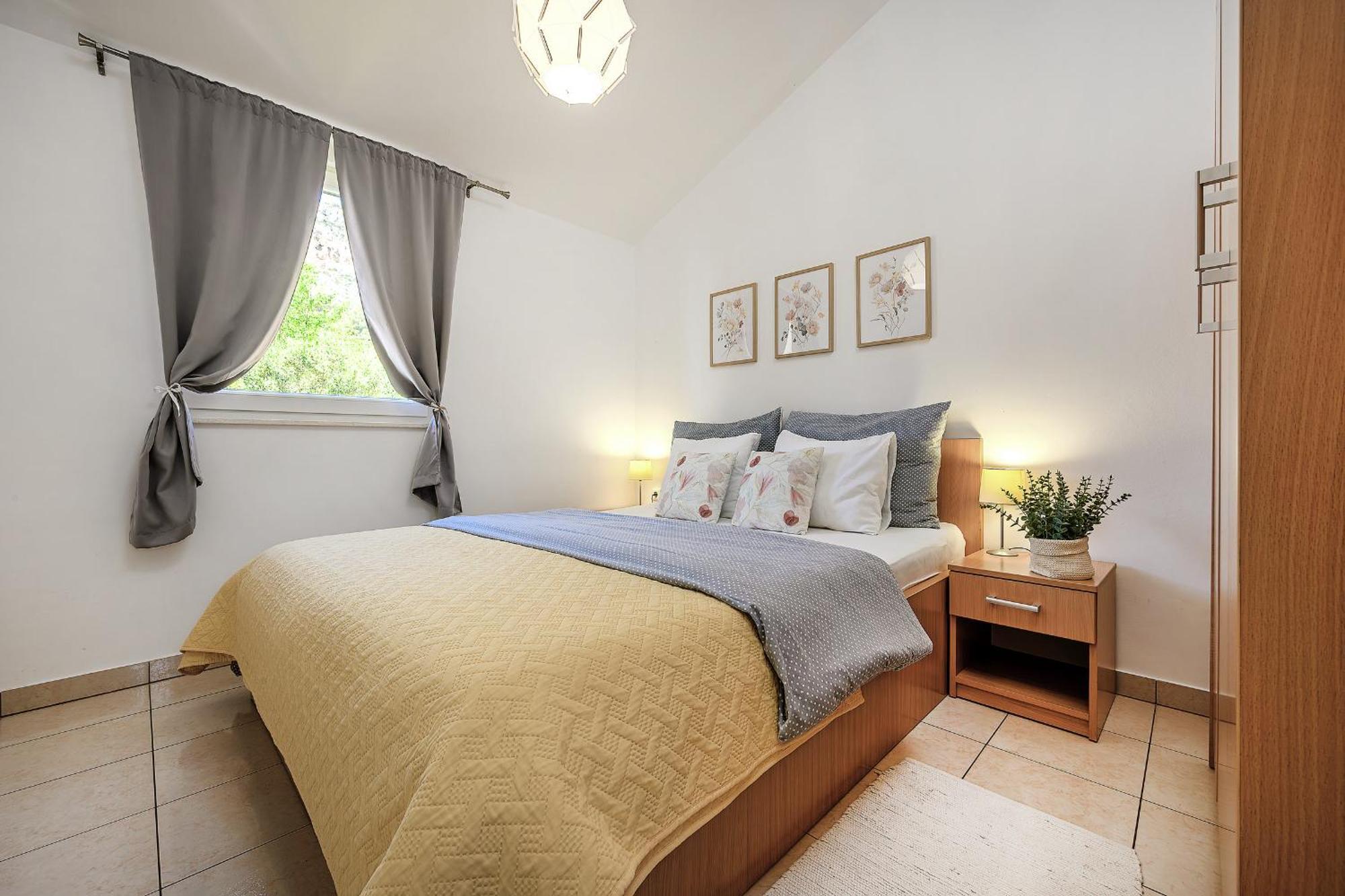 Apartment Mare Komiža Екстериор снимка