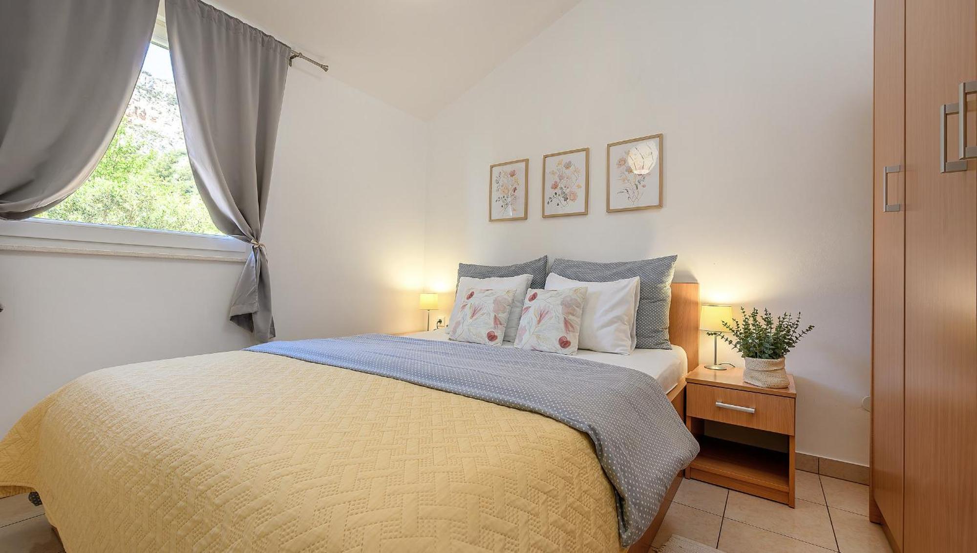 Apartment Mare Komiža Екстериор снимка