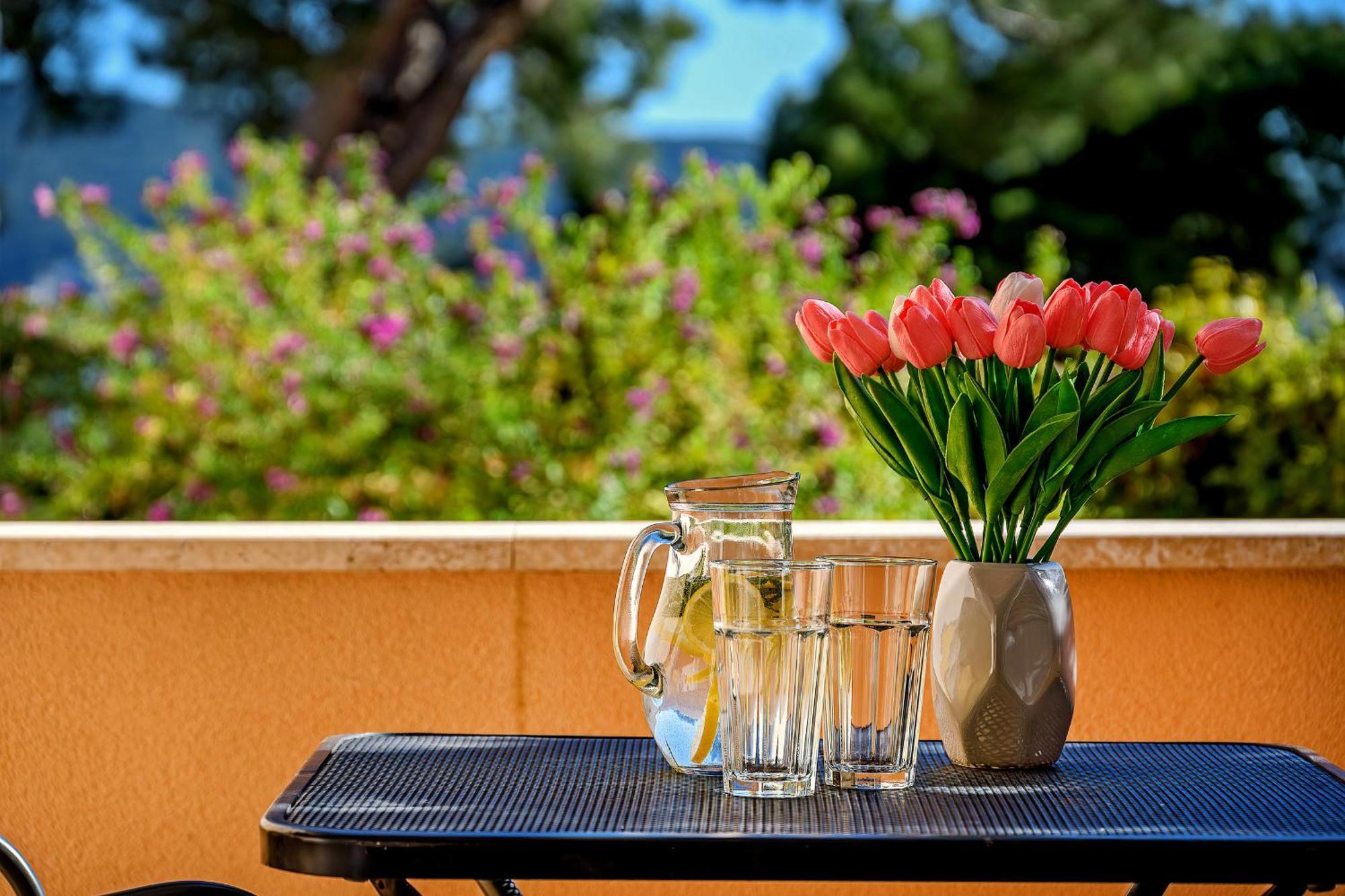 Apartment Mare Komiža Екстериор снимка