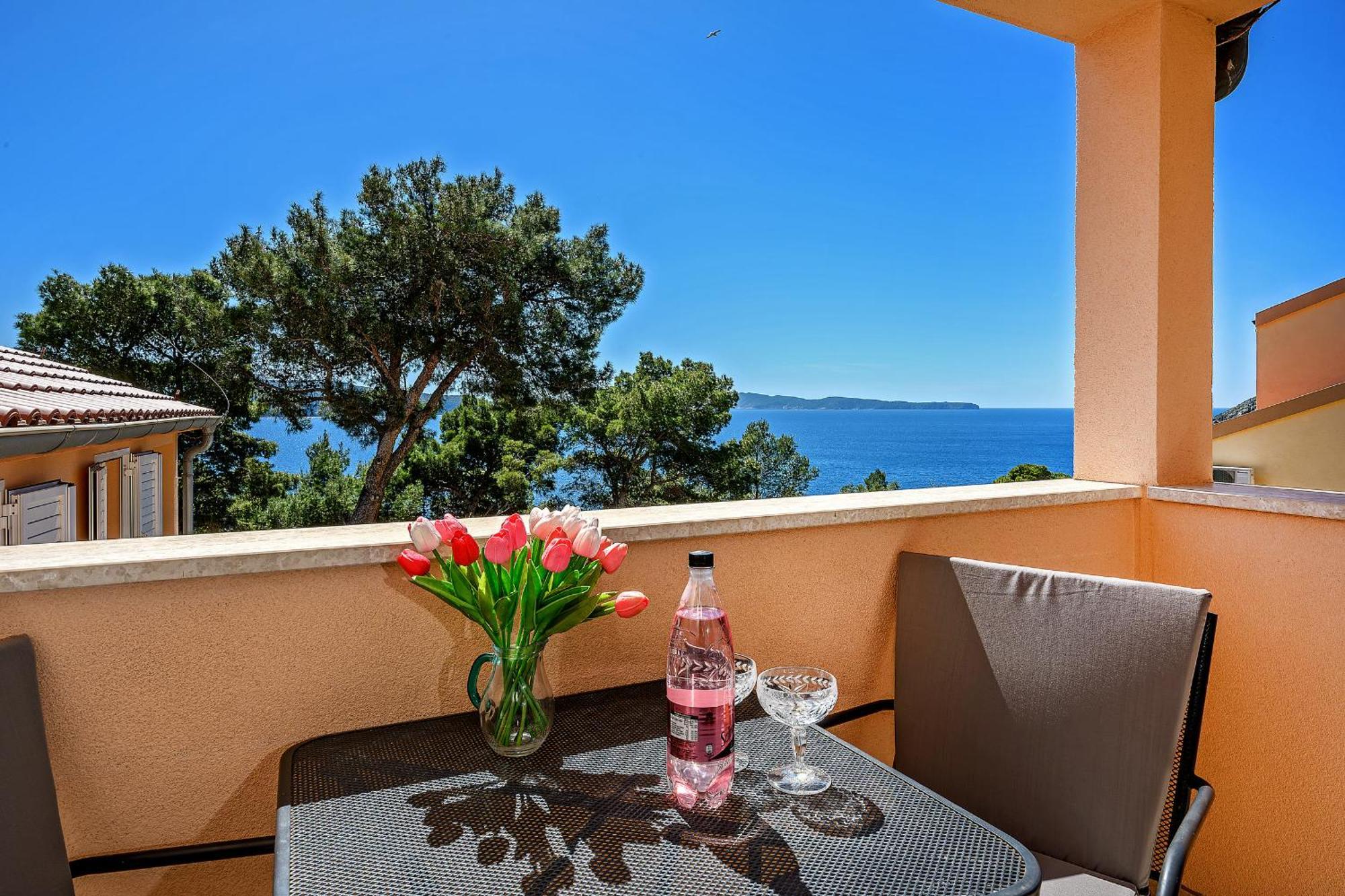 Apartment Mare Komiža Екстериор снимка