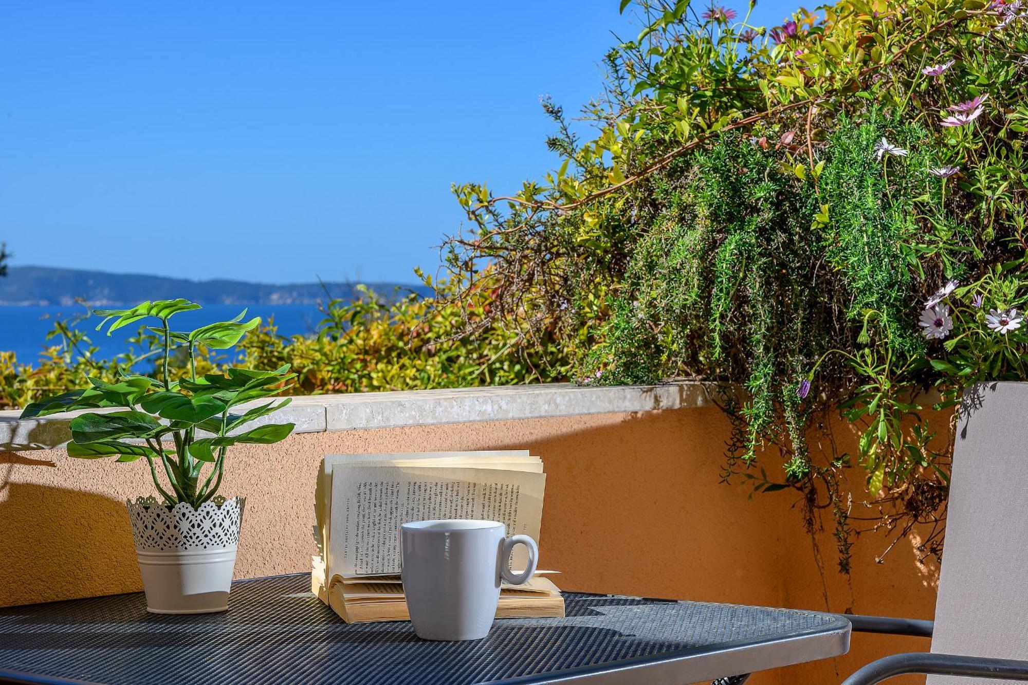 Apartment Mare Komiža Екстериор снимка