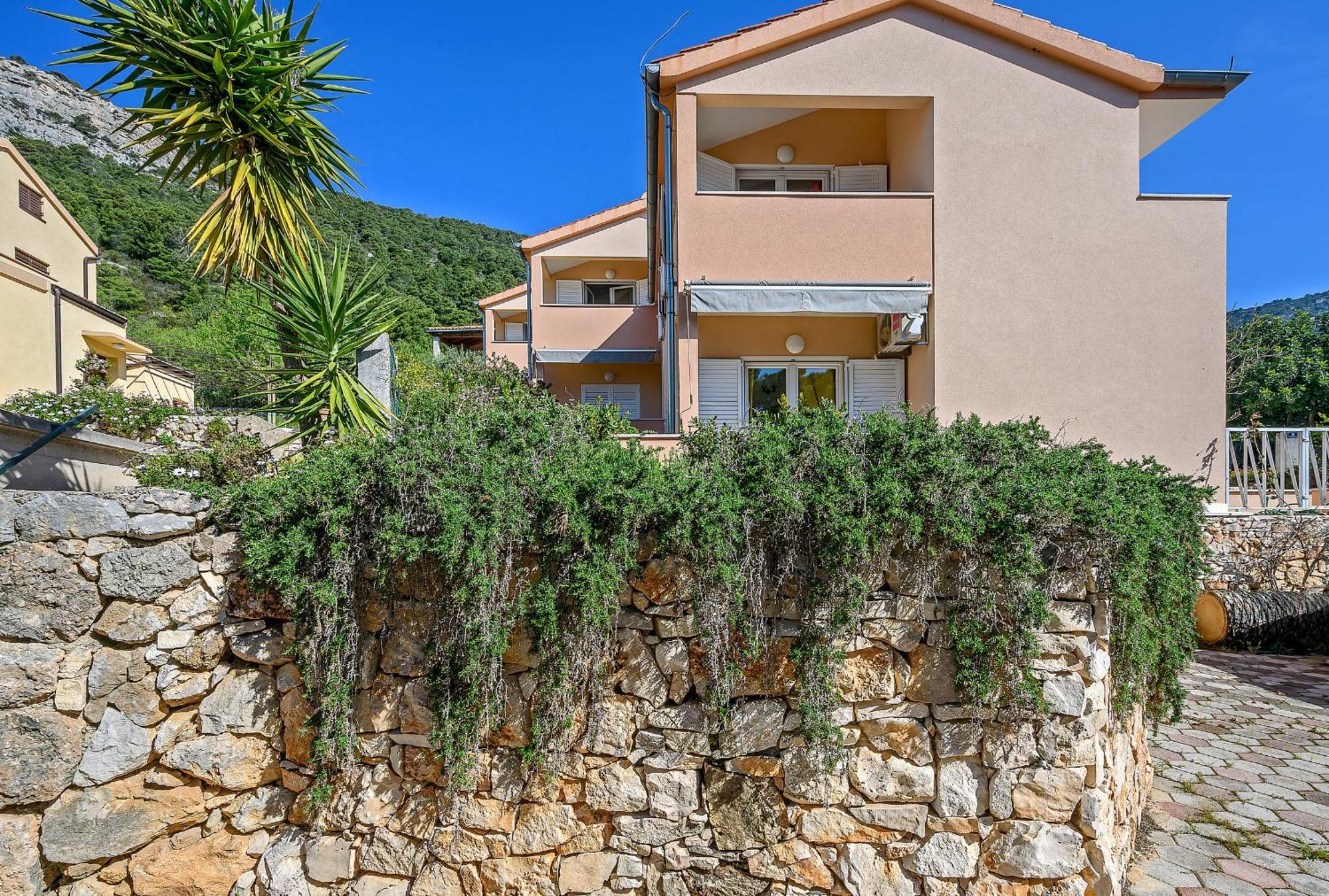 Apartment Mare Komiža Екстериор снимка